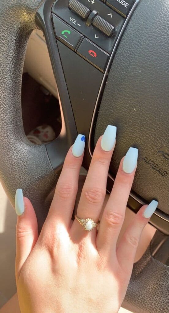 baby blue nails matte